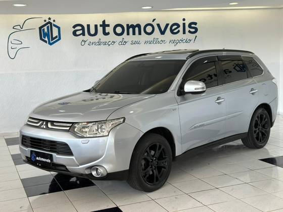 MITSUBISHI OUTLANDER 3.0 GT 4X4 V6 24V GASOLINA 4P AUTOMÁTICO